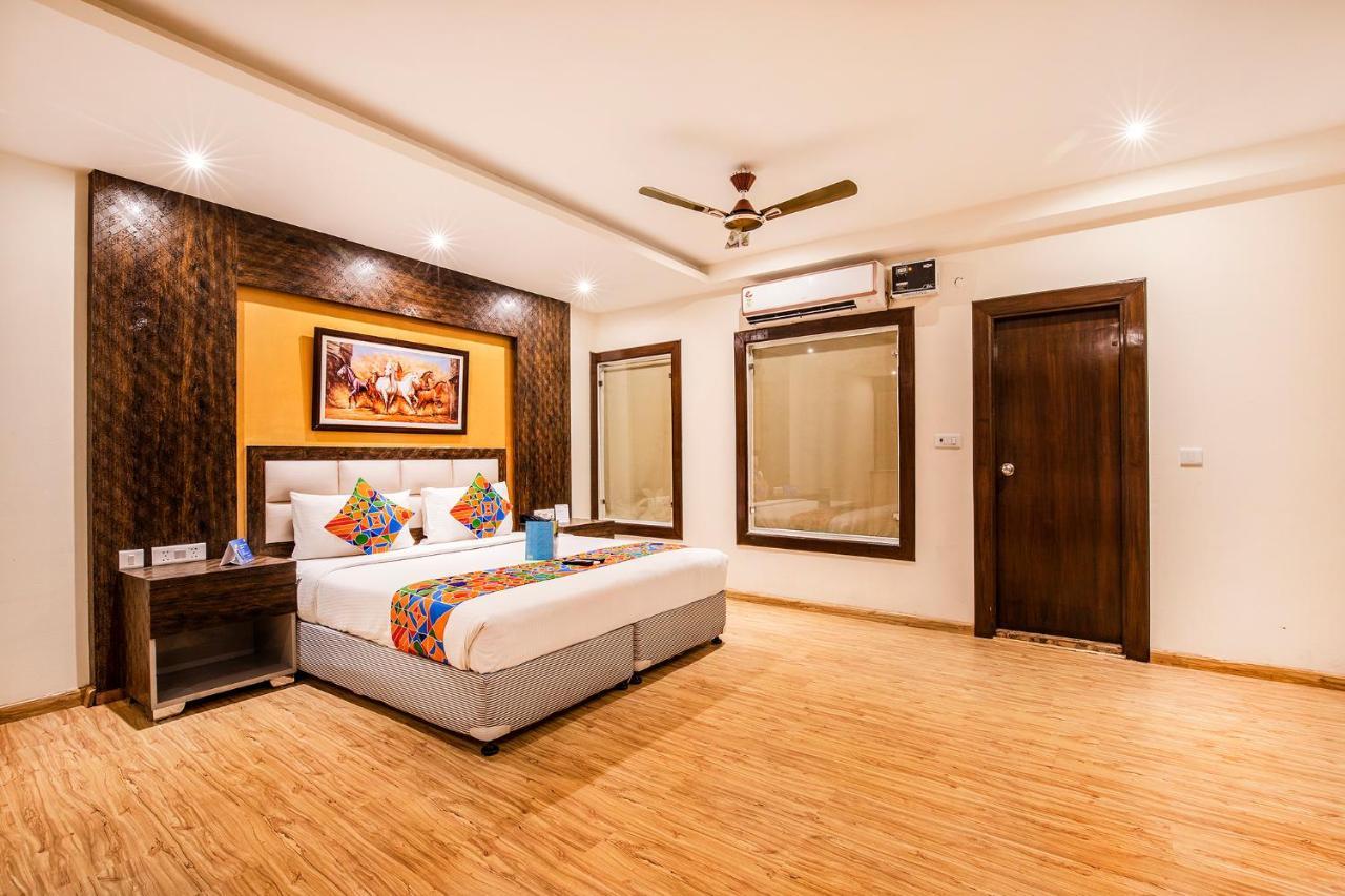 Fabhotel Shoba Estate Delhi Airport Νέο Δελχί Εξωτερικό φωτογραφία