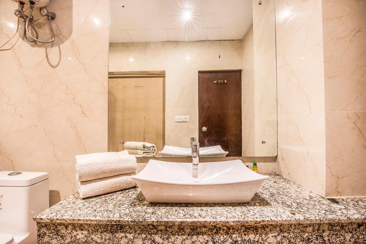 Fabhotel Shoba Estate Delhi Airport Νέο Δελχί Εξωτερικό φωτογραφία
